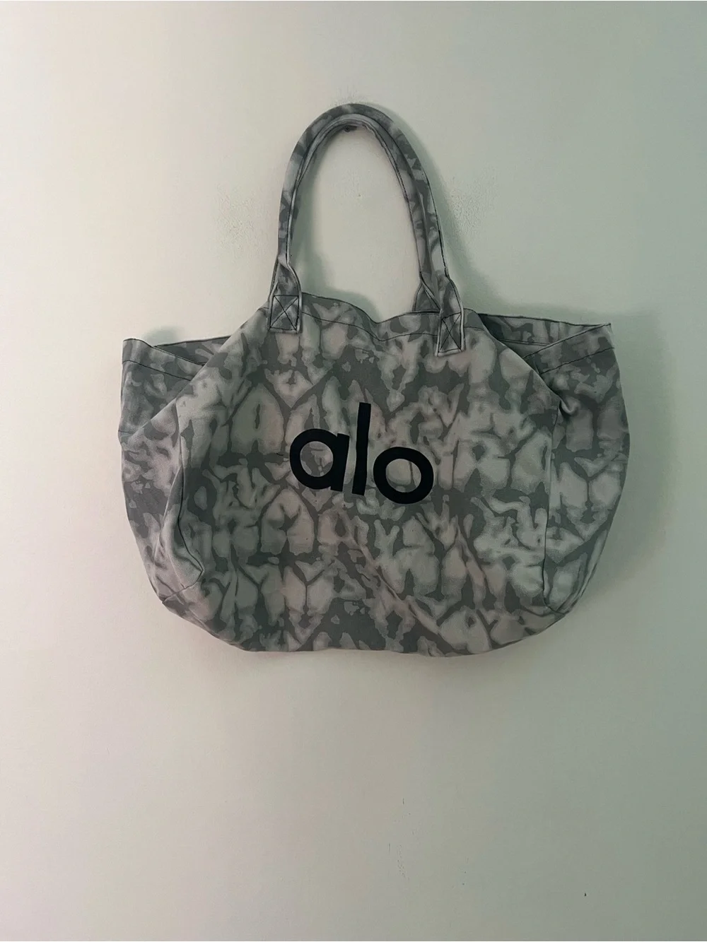 ALO Yoga Grey Tie-Dye Tote Bag with Bold Logo